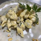 0819ED5B-3DF2-4E6E-A3D7-56C2C98E44A1_1_201_a